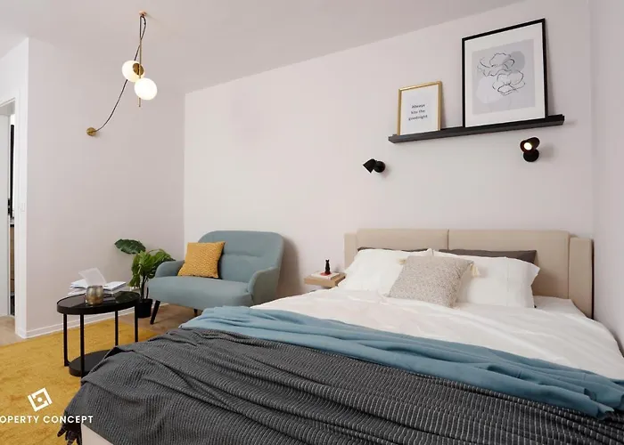Bright & Relaxing Stay Studio
